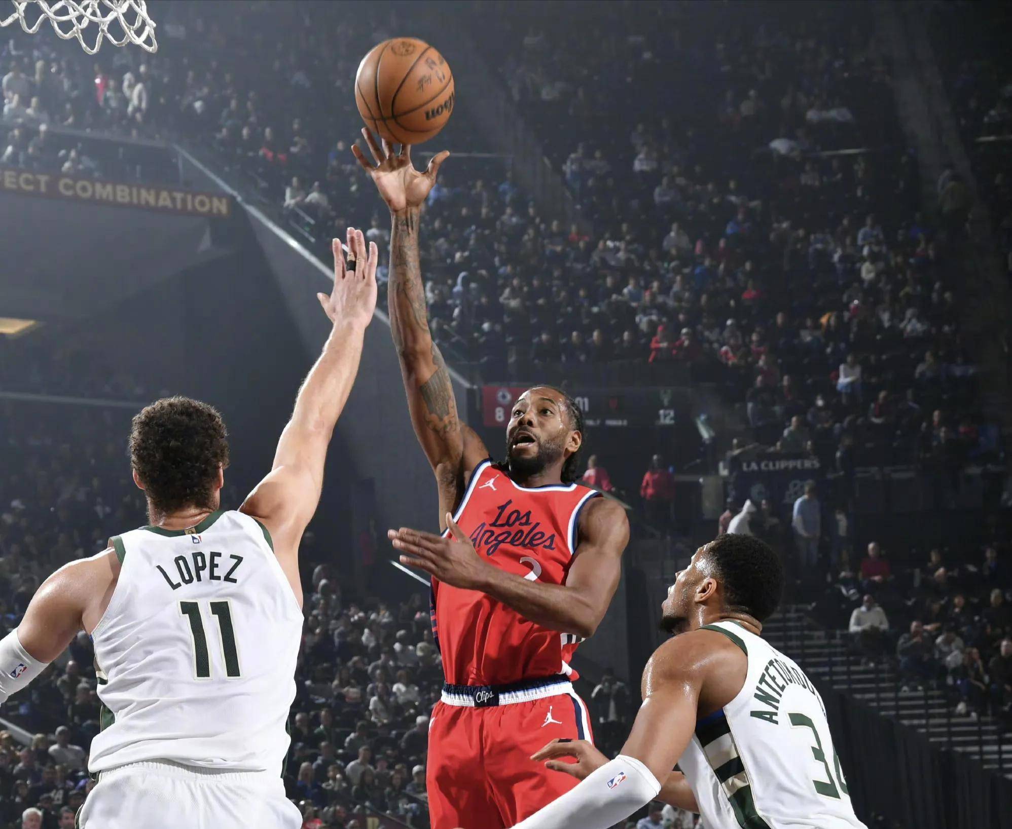 雄鹿击败快船，取得四连胜