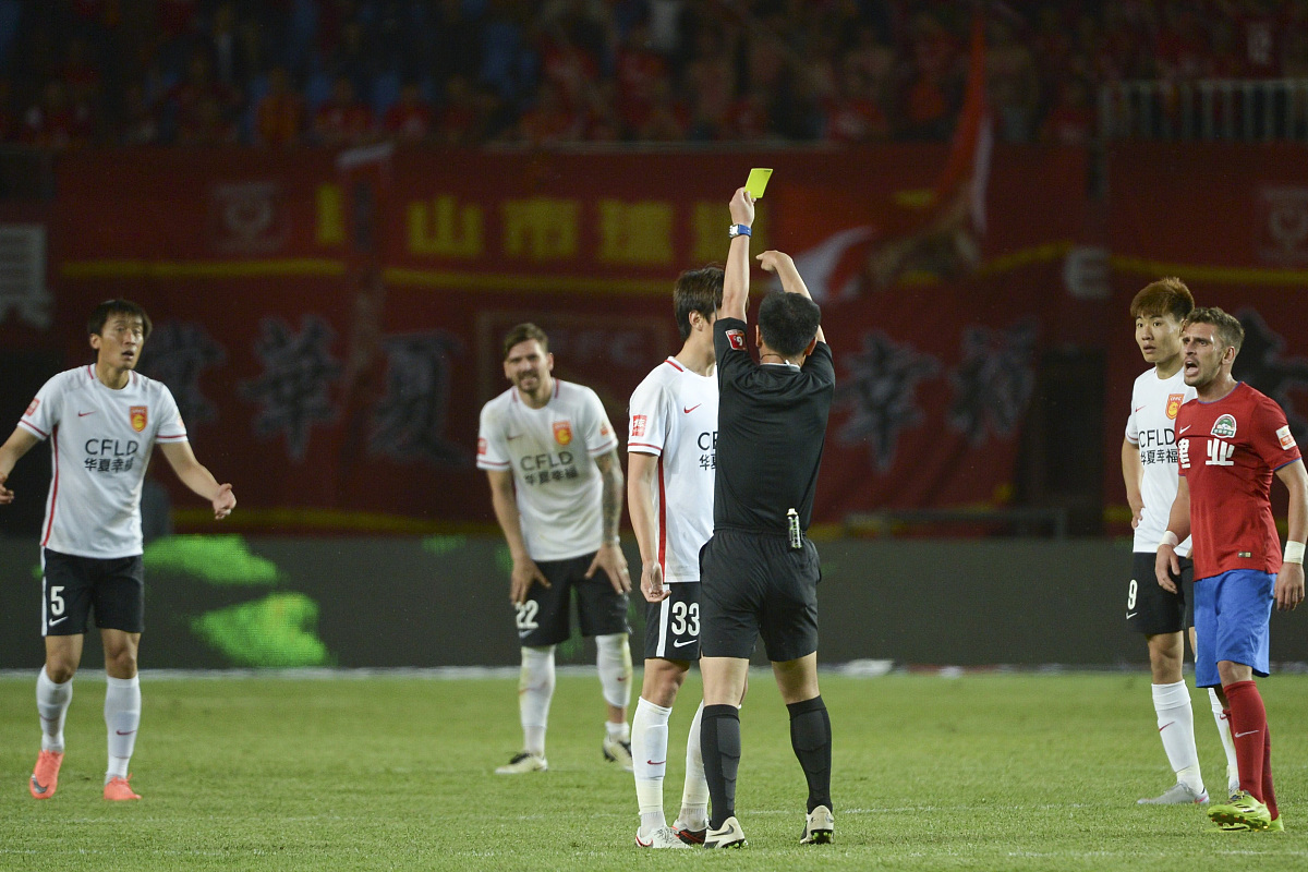 帕尔马主场告负，升班马困境难解