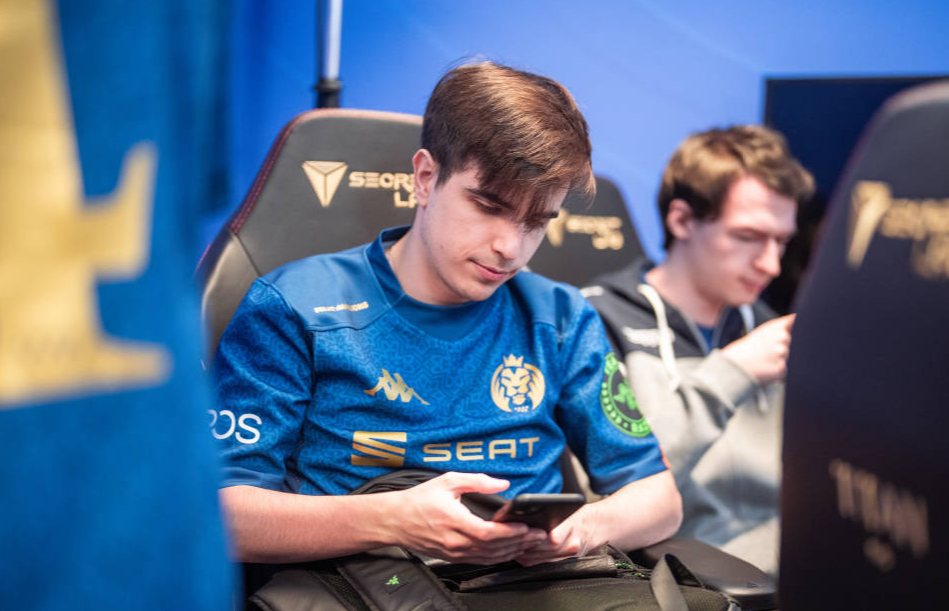 俄罗斯对阵斯洛伐克，实力悬殊对决